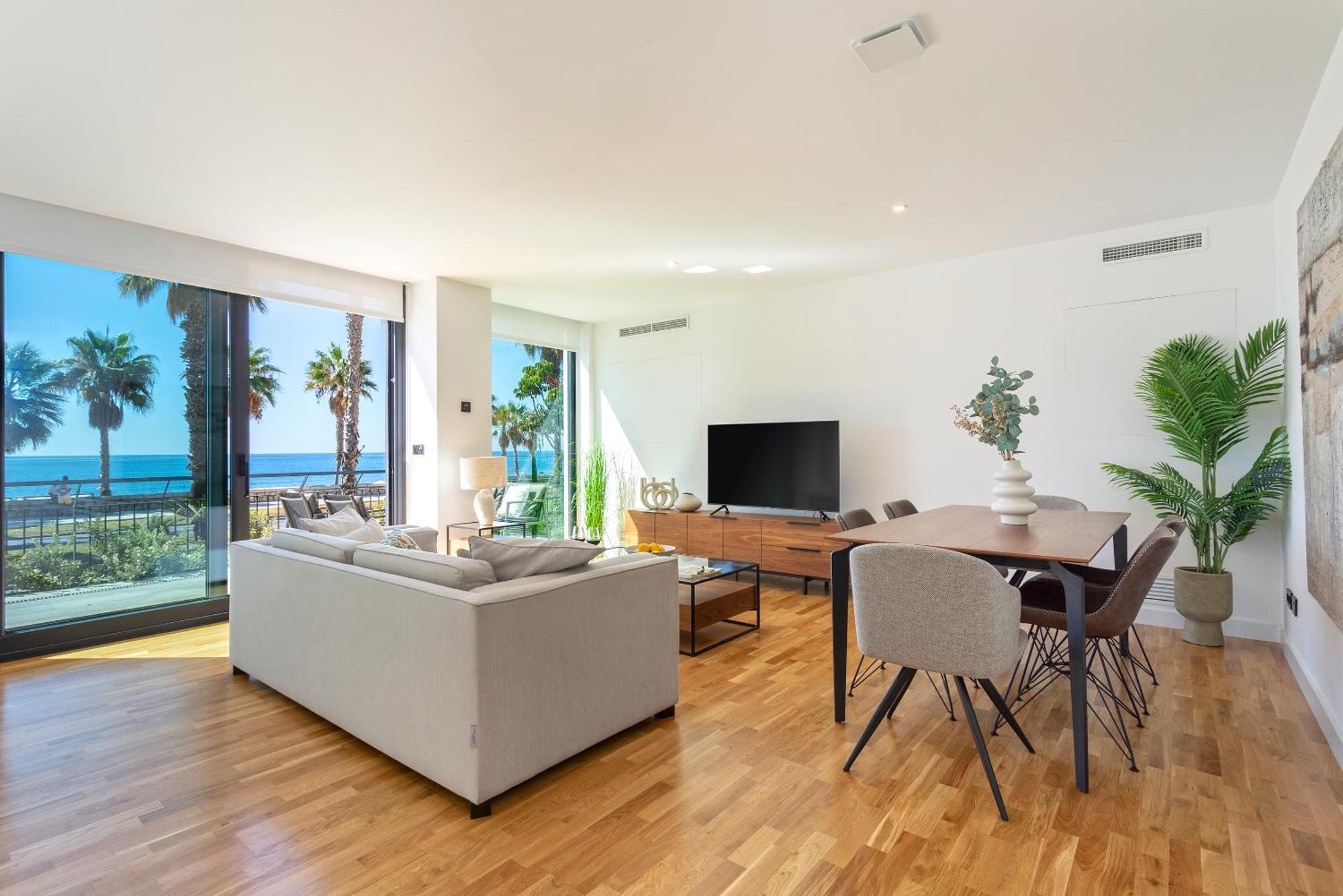 Malagueta Beach Front Luxury Apartment By Rent Me Málaga Exterior foto